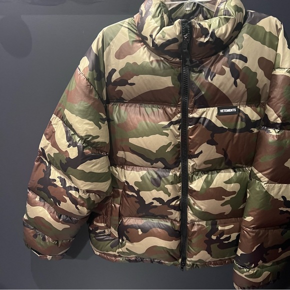 Vetements Logo Camo Green Print Puffer Jacket Coat - Picture 3 of 10